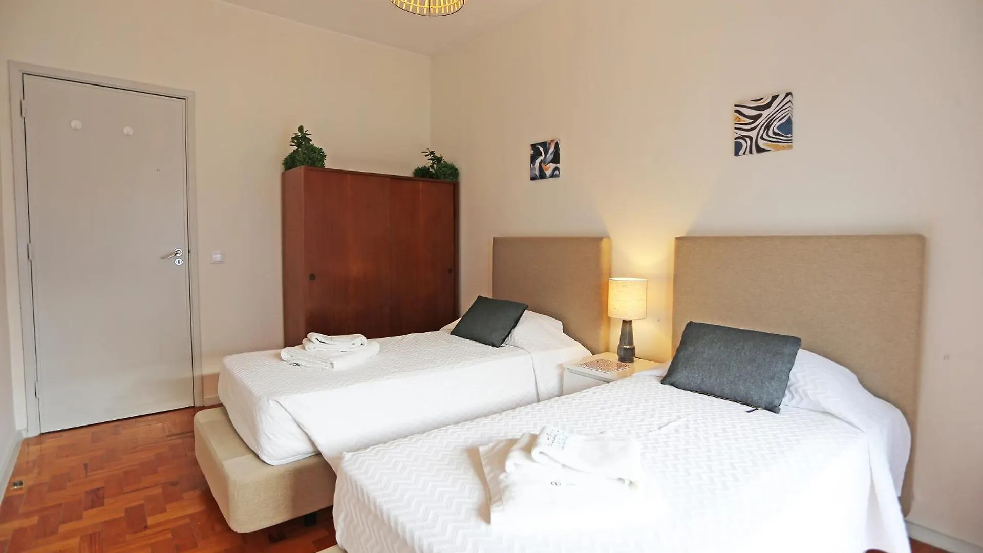 Y - Trindade Sun Guesthouse Lagos 0*,