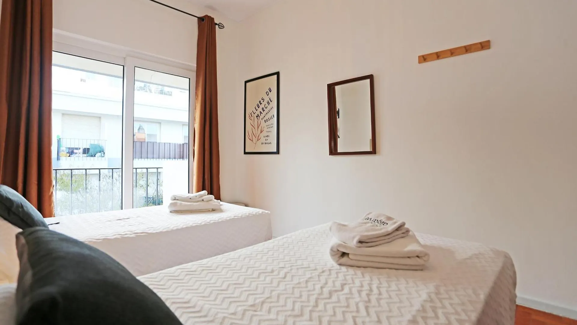 Y - Trindade Sun Guesthouse Lagos Guest house